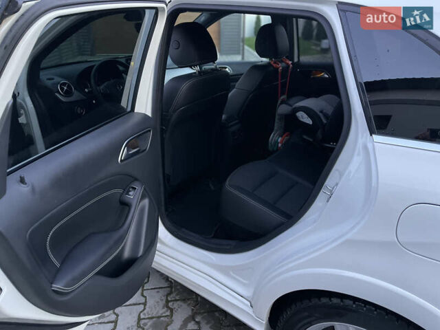 Белый Мерседес Б-класс, объемом двигателя 0 л и пробегом 65 тыс. км за 13900 $, фото 27 на Automoto.ua