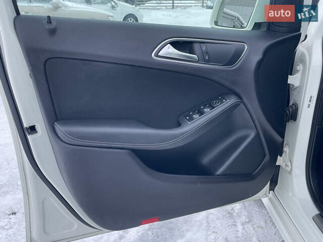 Белый Мерседес Б-класс, объемом двигателя 1.5 л и пробегом 70 тыс. км за 17900 $, фото 32 на Automoto.ua