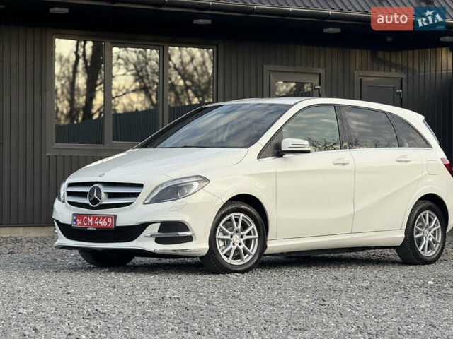 Білий Мерседес Б-клас, об'ємом двигуна 0 л та пробігом 60 тис. км за 10999 $, фото 1 на Automoto.ua