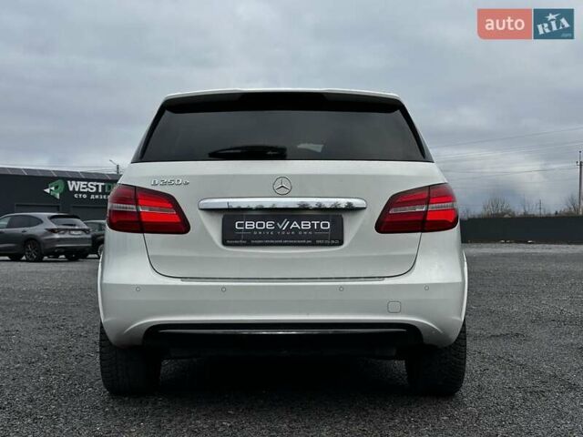 Белый Мерседес Б-класс, объемом двигателя 0 л и пробегом 47 тыс. км за 10699 $, фото 7 на Automoto.ua