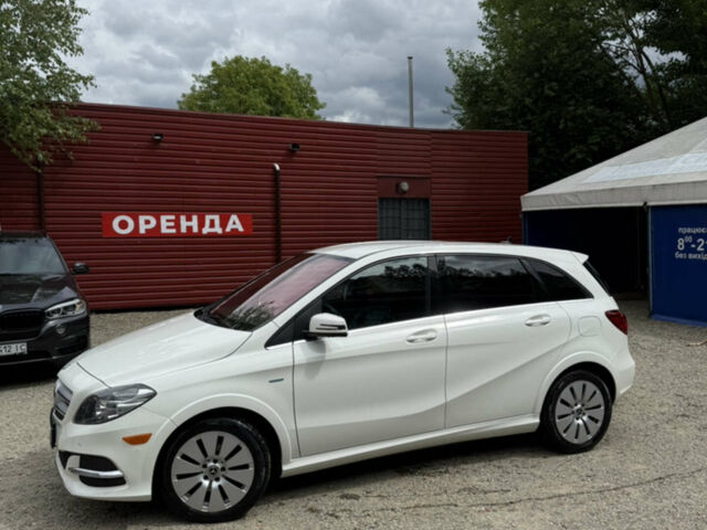 Білий Мерседес Б-клас, об'ємом двигуна 0 л та пробігом 78 тис. км за 12300 $, фото 2 на Automoto.ua