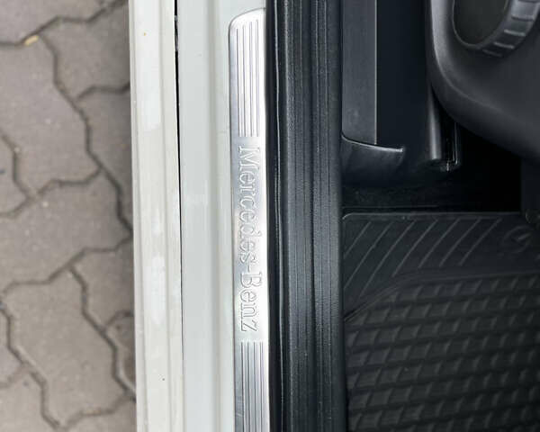 Білий Мерседес Б-клас, об'ємом двигуна 0 л та пробігом 96 тис. км за 9600 $, фото 16 на Automoto.ua