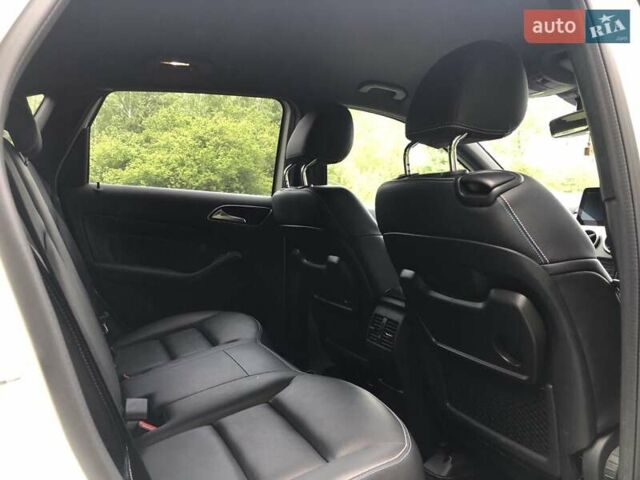 Белый Мерседес Б-класс, объемом двигателя 0 л и пробегом 43 тыс. км за 14800 $, фото 26 на Automoto.ua