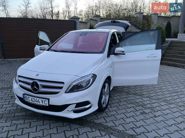 Белый Мерседес Б-класс, объемом двигателя 0 л и пробегом 65 тыс. км за 13900 $, фото 36 на Automoto.ua