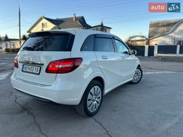 Білий Мерседес Б-клас, об'ємом двигуна 0 л та пробігом 40 тис. км за 13599 $, фото 20 на Automoto.ua