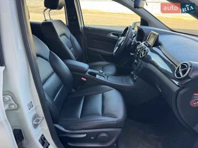 Белый Мерседес Б-класс, объемом двигателя 1.99 л и пробегом 158 тыс. км за 11999 $, фото 33 на Automoto.ua