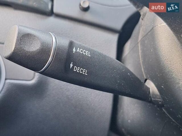 Белый Мерседес Б-класс, объемом двигателя 0 л и пробегом 82 тыс. км за 12300 $, фото 44 на Automoto.ua