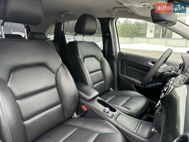 Белый Мерседес Б-класс, объемом двигателя 2.2 л и пробегом 192 тыс. км за 14700 $, фото 37 на Automoto.ua