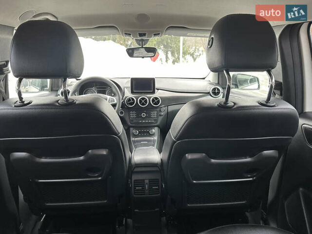 Белый Мерседес Б-класс, объемом двигателя 2.2 л и пробегом 192 тыс. км за 14700 $, фото 48 на Automoto.ua