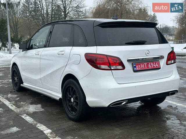 Белый Мерседес Б-класс, объемом двигателя 2.2 л и пробегом 192 тыс. км за 14700 $, фото 2 на Automoto.ua