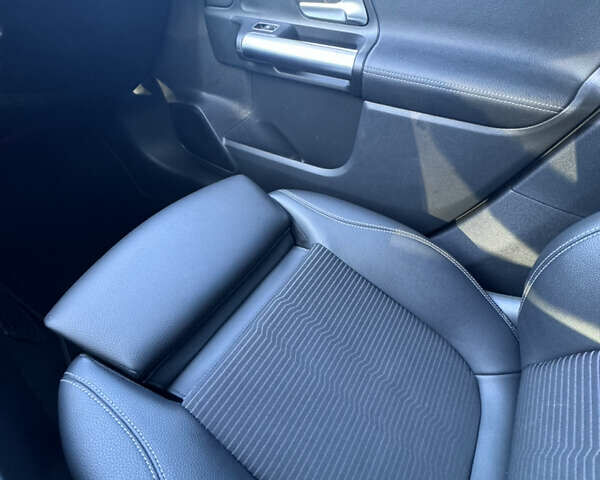 Білий Мерседес Б-клас, об'ємом двигуна 1.95 л та пробігом 260 тис. км за 22500 $, фото 40 на Automoto.ua