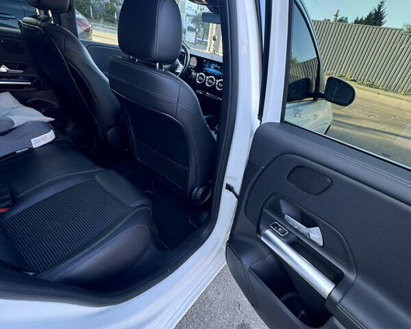 Білий Мерседес Б-клас, об'ємом двигуна 1.95 л та пробігом 260 тис. км за 22500 $, фото 13 на Automoto.ua