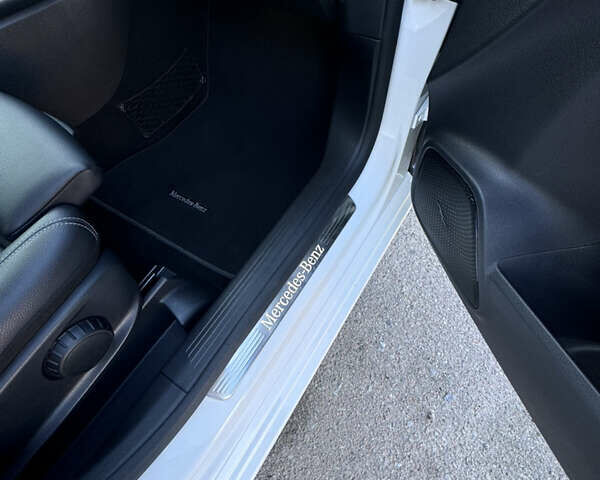 Білий Мерседес Б-клас, об'ємом двигуна 1.95 л та пробігом 260 тис. км за 22500 $, фото 16 на Automoto.ua