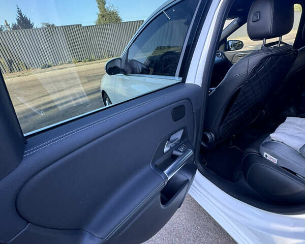 Білий Мерседес Б-клас, об'ємом двигуна 1.95 л та пробігом 260 тис. км за 22500 $, фото 11 на Automoto.ua