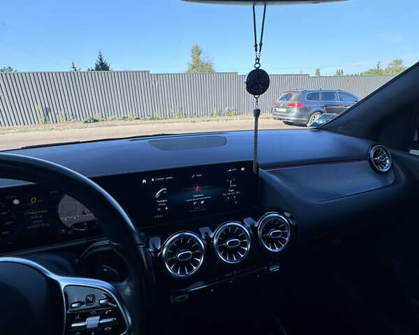 Білий Мерседес Б-клас, об'ємом двигуна 1.95 л та пробігом 260 тис. км за 22500 $, фото 32 на Automoto.ua