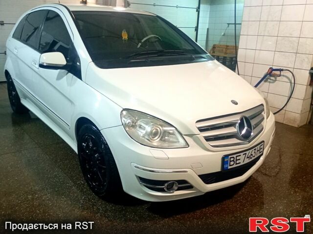 Білий Мерседес Б-клас, об'ємом двигуна 1.7 л та пробігом 0 тис. км за 7300 $, фото 2 на Automoto.ua