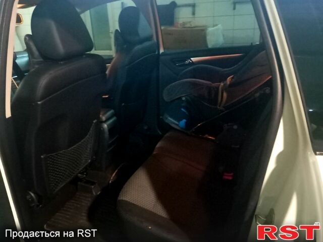 Білий Мерседес Б-клас, об'ємом двигуна 1.7 л та пробігом 0 тис. км за 7300 $, фото 7 на Automoto.ua