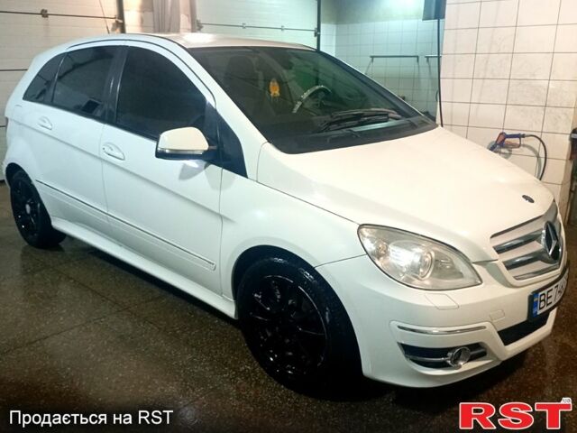 Білий Мерседес Б-клас, об'ємом двигуна 1.7 л та пробігом 0 тис. км за 7300 $, фото 1 на Automoto.ua