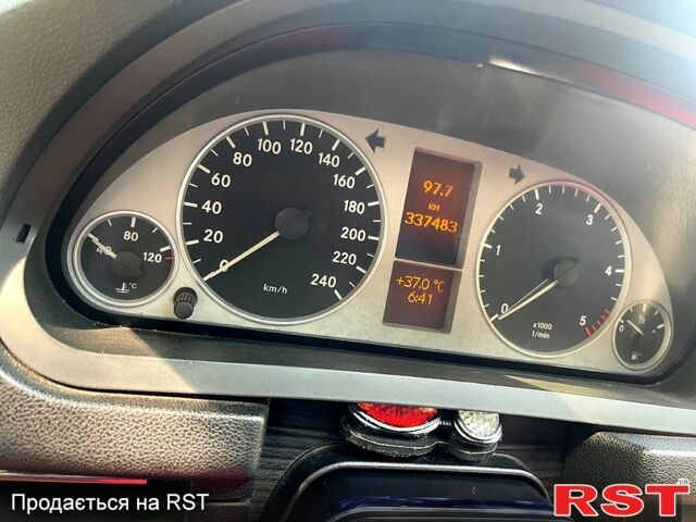 Белый Мерседес Б-класс, объемом двигателя 2 л и пробегом 340 тыс. км за 6700 $, фото 6 на Automoto.ua