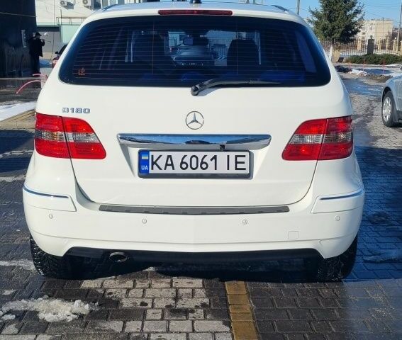 Білий Мерседес Б-клас, об'ємом двигуна 0 л та пробігом 103 тис. км за 8999 $, фото 5 на Automoto.ua