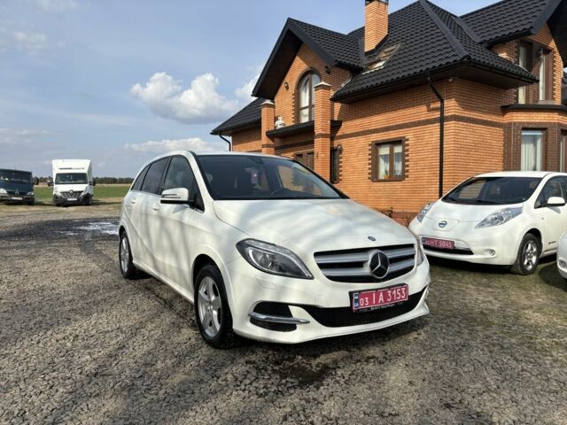 Білий Мерседес Б-клас, об'ємом двигуна 0 л та пробігом 147 тис. км за 8700 $, фото 1 на Automoto.ua