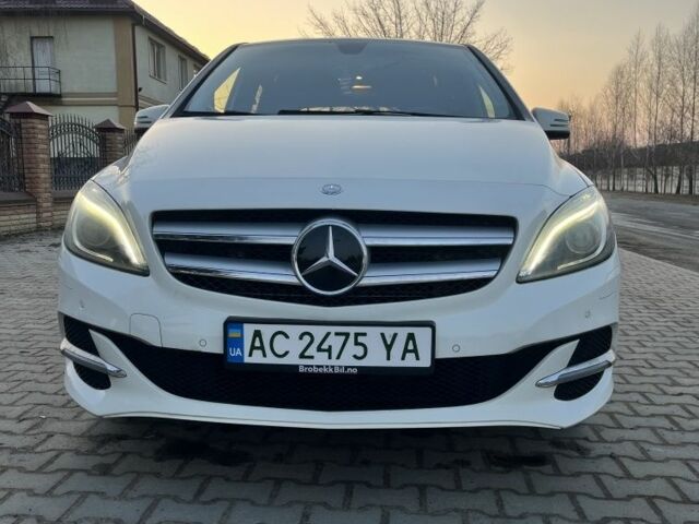 Білий Мерседес Б-клас, об'ємом двигуна 0 л та пробігом 94 тис. км за 10250 $, фото 1 на Automoto.ua