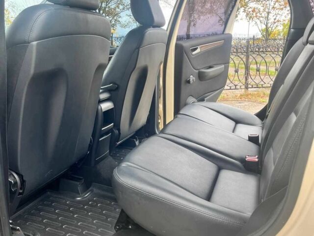 Бежевый Мерседес Б-класс, объемом двигателя 2 л и пробегом 199 тыс. км за 7500 $, фото 10 на Automoto.ua