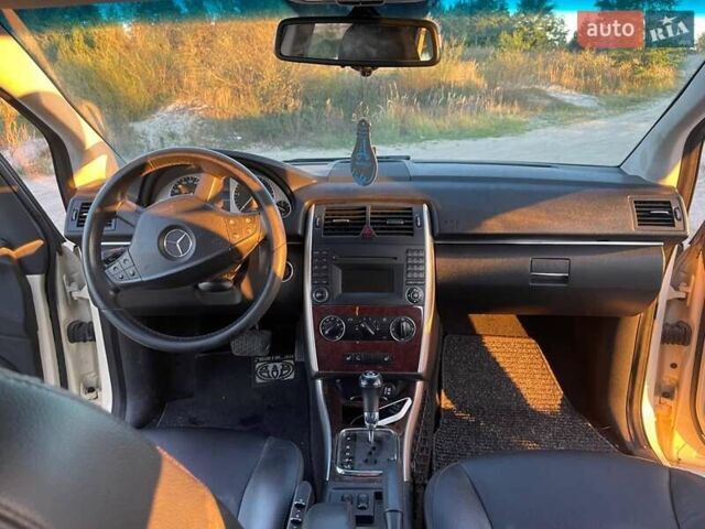 Бежевый Мерседес Б-класс, объемом двигателя 1.99 л и пробегом 290 тыс. км за 6700 $, фото 1 на Automoto.ua