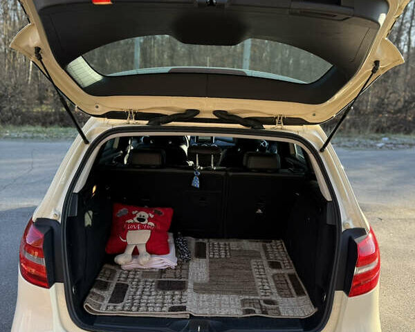 Бежевий Мерседес Б-клас, об'ємом двигуна 1.5 л та пробігом 318 тис. км за 10500 $, фото 17 на Automoto.ua