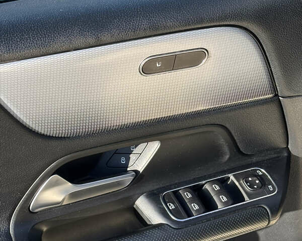 Бежевый Мерседес Б-класс, объемом двигателя 1.5 л и пробегом 206 тыс. км за 17800 $, фото 12 на Automoto.ua