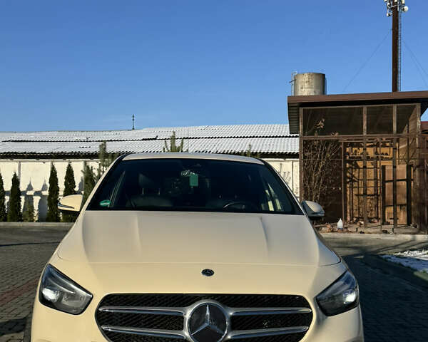 Бежевый Мерседес Б-класс, объемом двигателя 1.5 л и пробегом 206 тыс. км за 17800 $, фото 2 на Automoto.ua