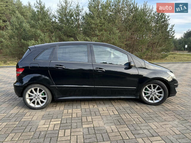Черный Мерседес Б-класс, объемом двигателя 2 л и пробегом 315 тыс. км за 6900 $, фото 3 на Automoto.ua