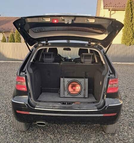 Черный Мерседес Б-класс, объемом двигателя 1.7 л и пробегом 234 тыс. км за 6000 $, фото 14 на Automoto.ua