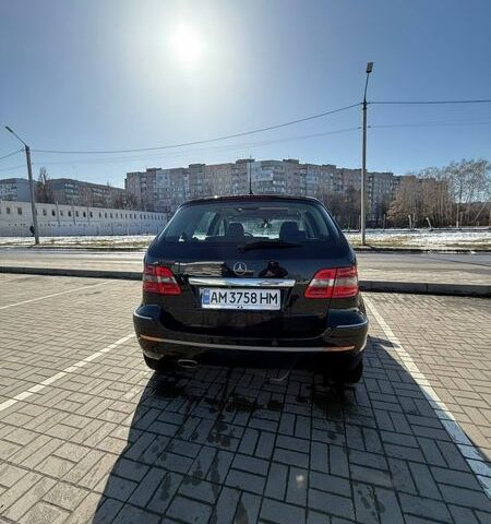 Чорний Мерседес Б-клас, об'ємом двигуна 2.04 л та пробігом 212 тис. км за 5800 $, фото 6 на Automoto.ua
