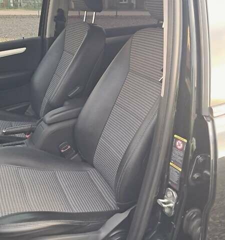 Черный Мерседес Б-класс, объемом двигателя 1.7 л и пробегом 234 тыс. км за 6000 $, фото 32 на Automoto.ua