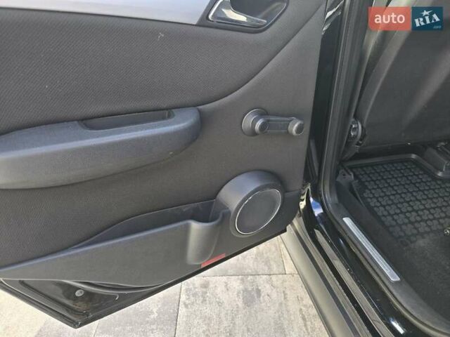 Черный Мерседес Б-класс, объемом двигателя 1.5 л и пробегом 223 тыс. км за 6700 $, фото 21 на Automoto.ua