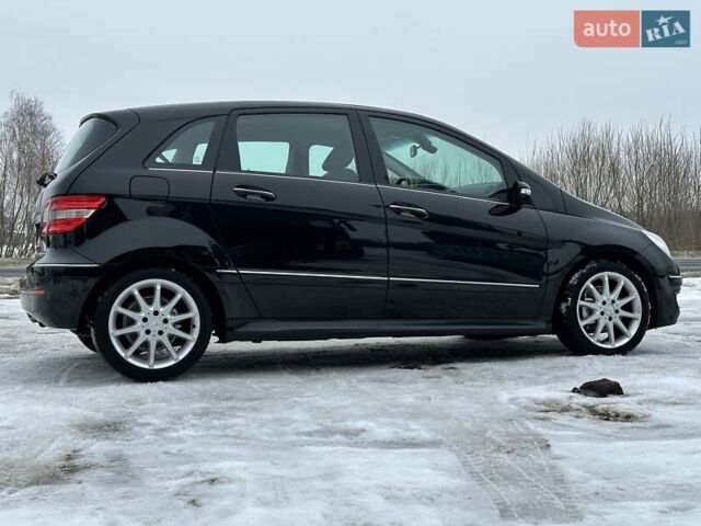 Чорний Мерседес Б-клас, об'ємом двигуна 1.7 л та пробігом 195 тис. км за 6950 $, фото 11 на Automoto.ua