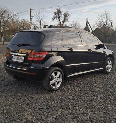 Черный Мерседес Б-класс, объемом двигателя 1.7 л и пробегом 234 тыс. км за 6000 $, фото 10 на Automoto.ua