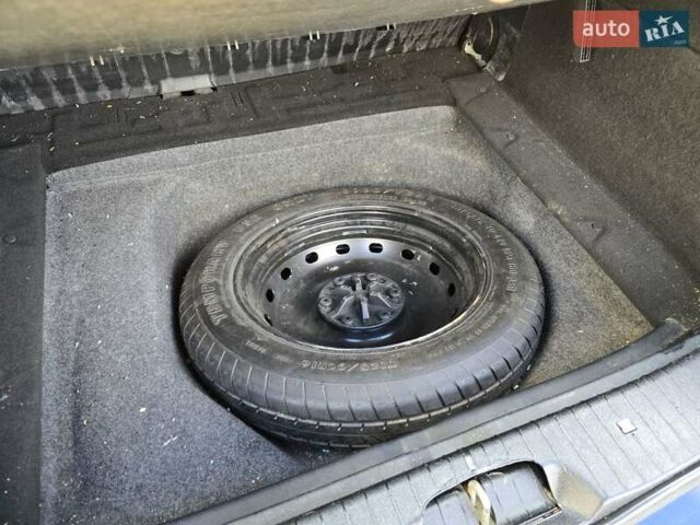 Черный Мерседес Б-класс, объемом двигателя 1.5 л и пробегом 223 тыс. км за 6700 $, фото 29 на Automoto.ua