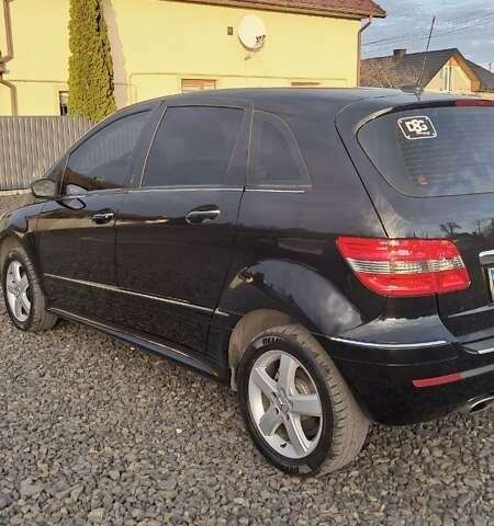 Черный Мерседес Б-класс, объемом двигателя 1.7 л и пробегом 234 тыс. км за 6000 $, фото 11 на Automoto.ua