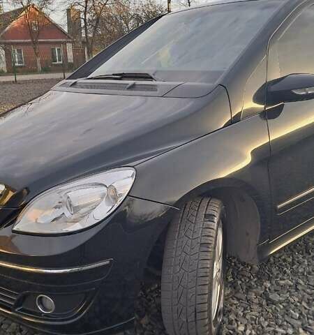 Черный Мерседес Б-класс, объемом двигателя 1.7 л и пробегом 234 тыс. км за 6000 $, фото 18 на Automoto.ua