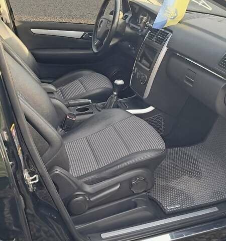 Черный Мерседес Б-класс, объемом двигателя 1.7 л и пробегом 234 тыс. км за 6000 $, фото 42 на Automoto.ua