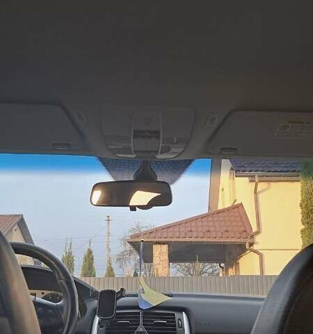 Черный Мерседес Б-класс, объемом двигателя 1.7 л и пробегом 234 тыс. км за 6000 $, фото 49 на Automoto.ua