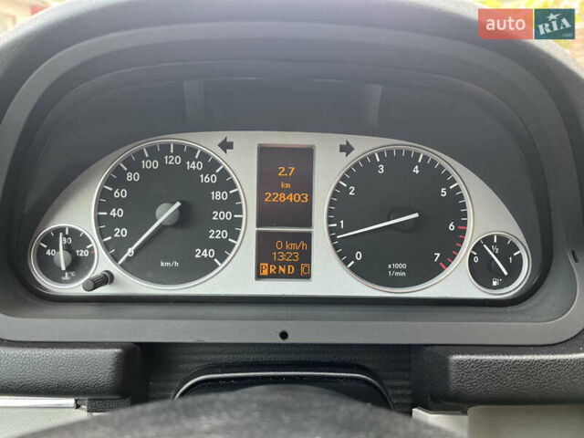 Чорний Мерседес Б-клас, об'ємом двигуна 2.03 л та пробігом 230 тис. км за 6400 $, фото 62 на Automoto.ua