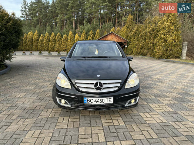 Черный Мерседес Б-класс, объемом двигателя 2 л и пробегом 315 тыс. км за 6900 $, фото 1 на Automoto.ua