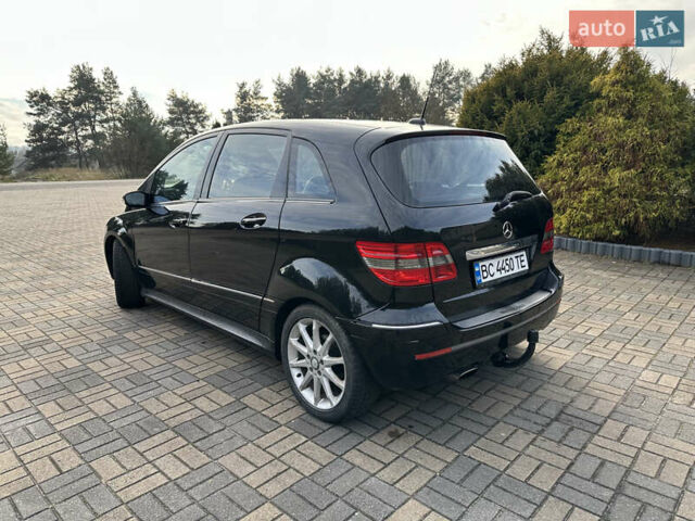 Черный Мерседес Б-класс, объемом двигателя 2 л и пробегом 315 тыс. км за 6900 $, фото 6 на Automoto.ua