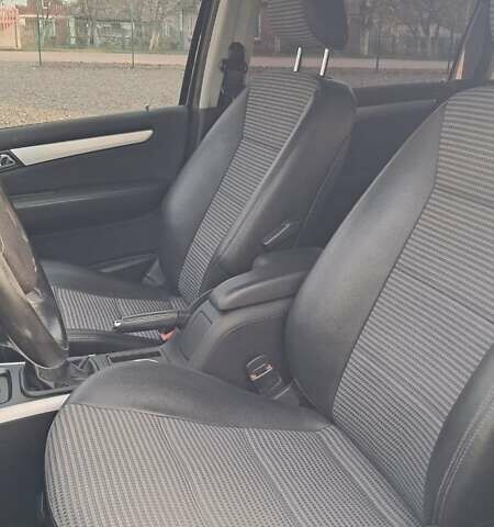 Черный Мерседес Б-класс, объемом двигателя 1.7 л и пробегом 234 тыс. км за 6000 $, фото 31 на Automoto.ua