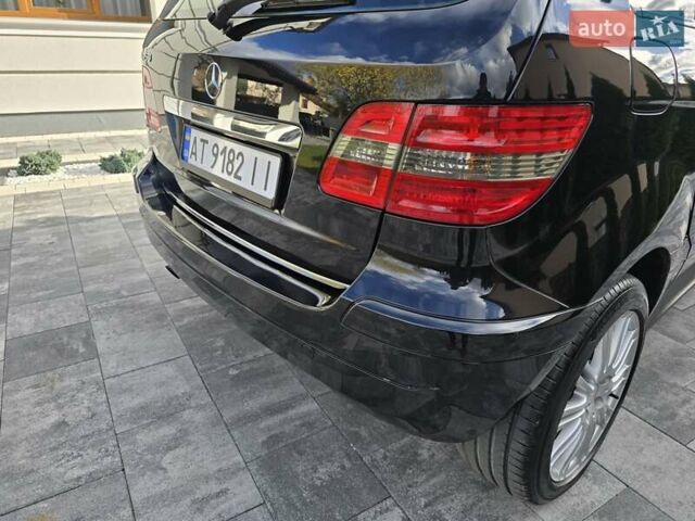 Черный Мерседес Б-класс, объемом двигателя 1.5 л и пробегом 223 тыс. км за 6700 $, фото 40 на Automoto.ua