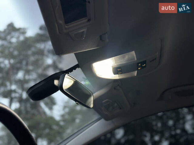 Чорний Мерседес Б-клас, об'ємом двигуна 2 л та пробігом 193 тис. км за 7700 $, фото 49 на Automoto.ua