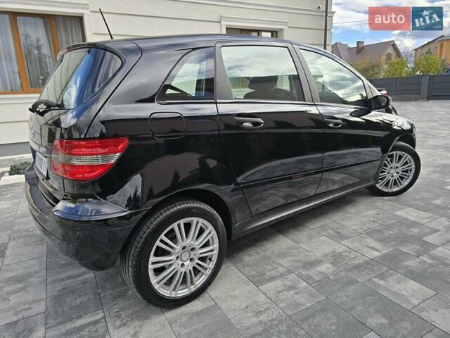 Черный Мерседес Б-класс, объемом двигателя 1.5 л и пробегом 223 тыс. км за 6700 $, фото 63 на Automoto.ua